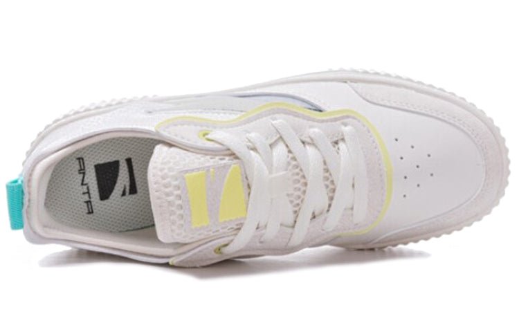 (WMNS) ANTA Life Series Sneakers 'White Green' 122038063-1 - Image 4