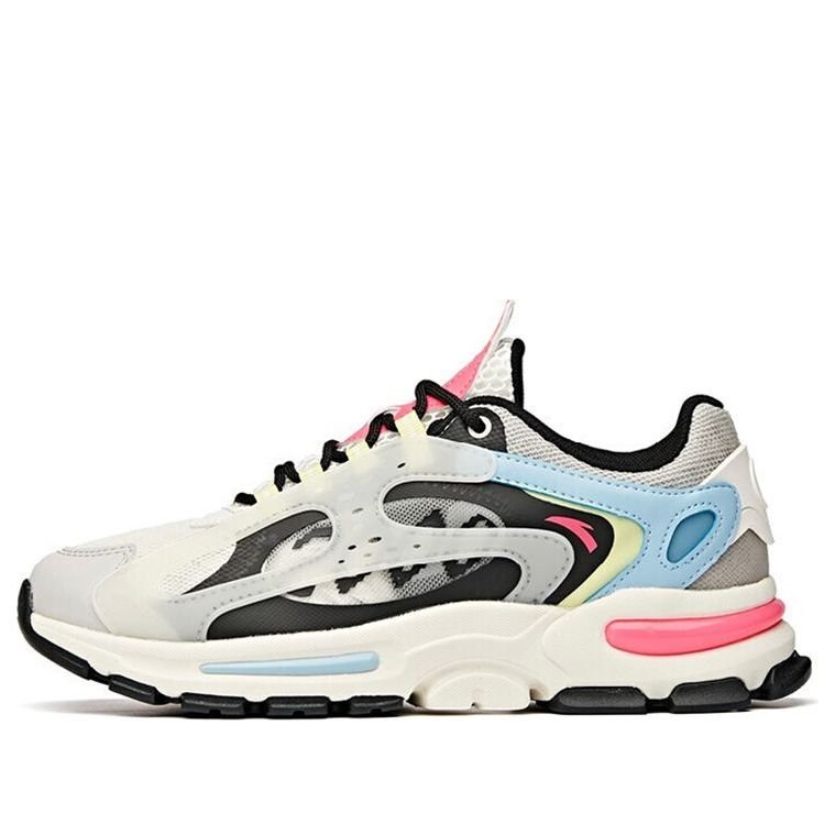 (WMNS) ANTA Life Series Sneakers 'White Black Grey' 122038899-4
