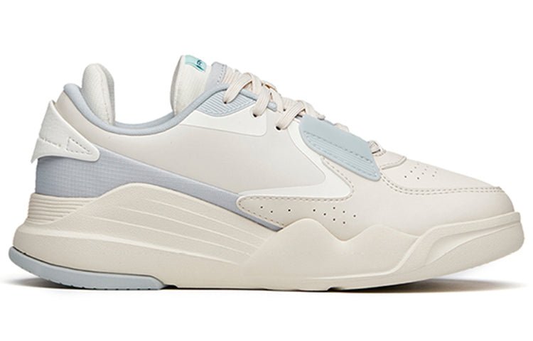 (WMNS) ANTA Life Series Sneakers 'Grey' 122148092R-1 - Image 2
