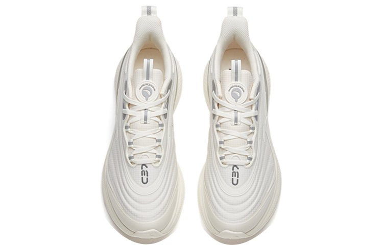(WMNS) ANTA C37 2.0 Low 'White Silver' 122215538R-1 - Image 4