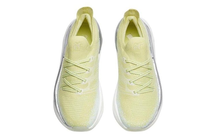 (WMNS) ANTA Chuang 2 Pro 'Yellow Silver' 122215581-3 - Image 3