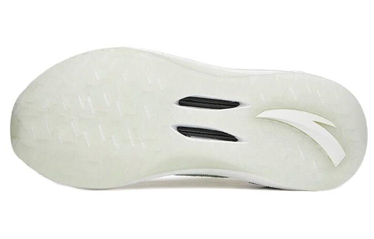 (WMNS) ANTA Chuang 2 Pro 'Yellow Silver' 122215581-3 - Image 5