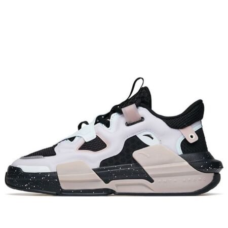 (WMNS) ANTA Badao 3 'Black White Pink' 122218084-5