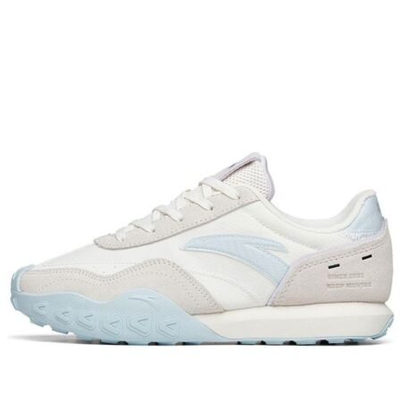 (WMNS) ANTA Life Series Sneakers 'White Blue' 122218856-4