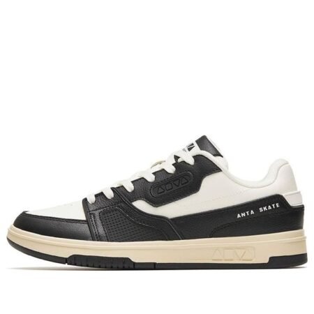 (WMNS) ANTA Lifestyle Low 'Black White' 122248026-1