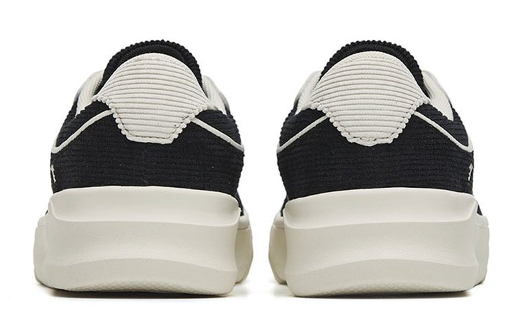 (WMNS) ANTA Classic Low 'Black Grey' 122248068-1 - Image 4