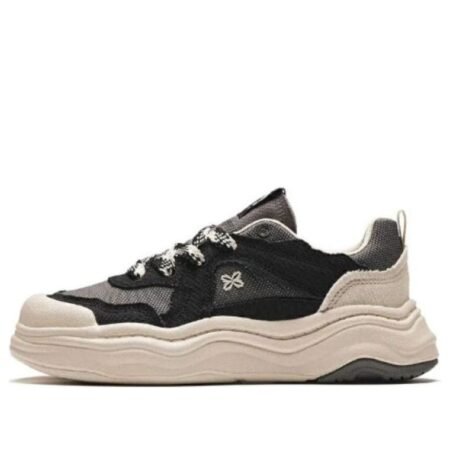 (WMNS) ANTA Lava Cake Skateboarding 'Black Grey' 122428060-5