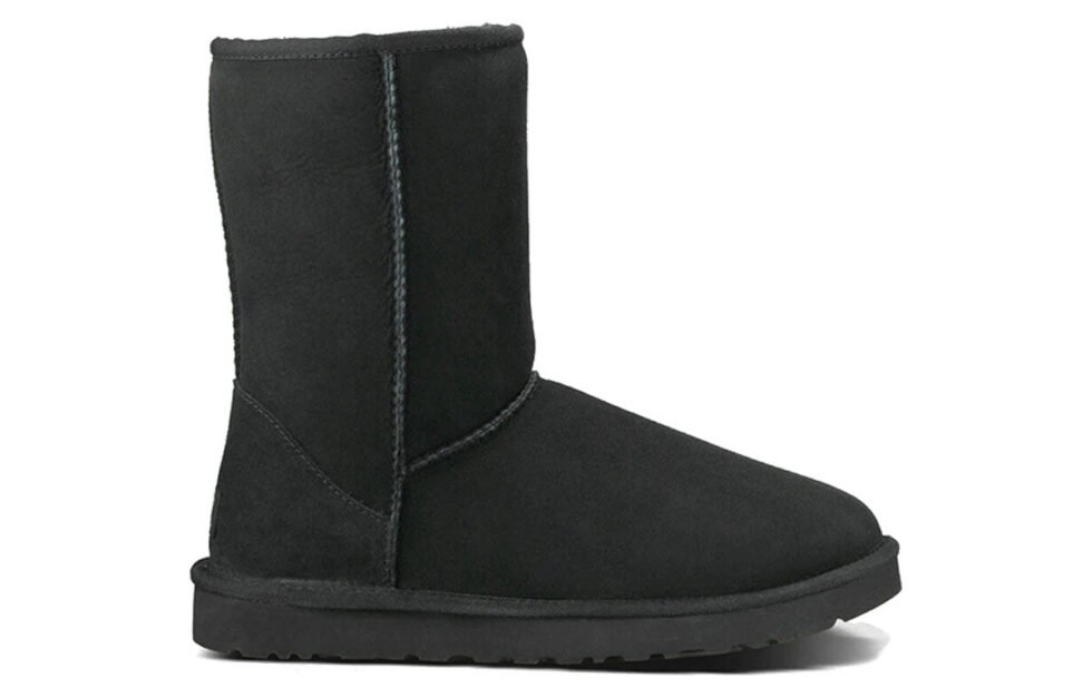 UGG Classic Short Botas Snow Boots Black 5800-BLK - Image 3