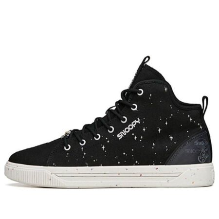 ANTA x Snoopy Skateboarding Series Sneakers 'Black White' 912138601-1