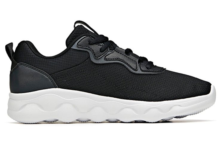 (WMNS) ANTA Running Series Sneakers 'Black' 922115535-3 - Image 2