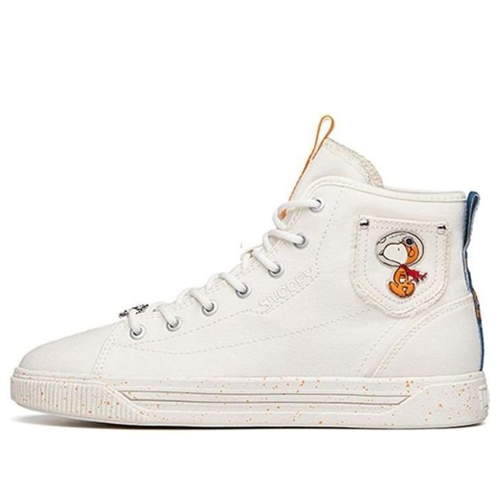 (WMNS) ANTA x Snoopy Skateboarding Series Sneakers High 'White' 922138604-1