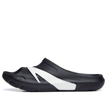 (WMNS) ANTA C37 Slides 'Black White' 922226992-3