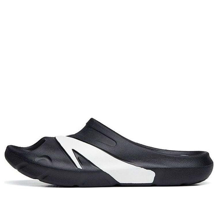 (WMNS) ANTA C37 Slides 'Black White' 922226992-3
