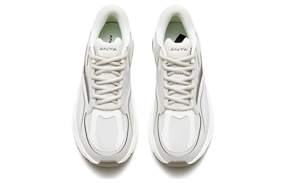(WMNS) ANTA AT952 Low 'Grey White' 922325592-1 - Image 2