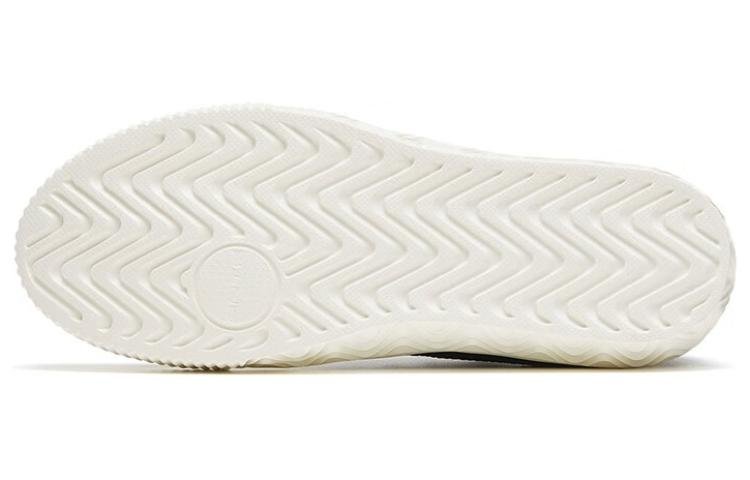 (WMNS) ANTA Low Top Canvas Shoes 'Black White' 922328092-6 - Image 5
