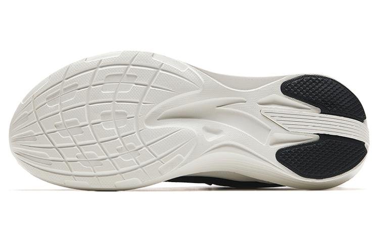 (WMNS) ANTA New Sting 'Black White' 922335580-2 - Image 4