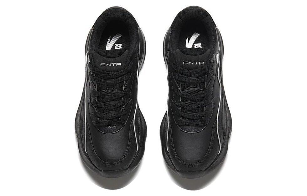 (WMNS) ANTA Casual Shoes 'Black White' 922338888-8 - Image 3