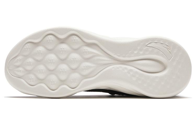 (WMNS) ANTA Fluffy 2 'Black White' 922345577-4 - Image 5