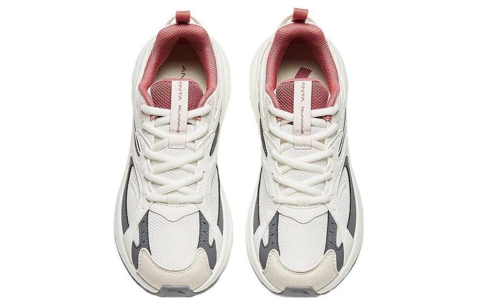(WMNS) ANTA AT956 Retro 'White Grey Pink' 922345599-1 - Image 4