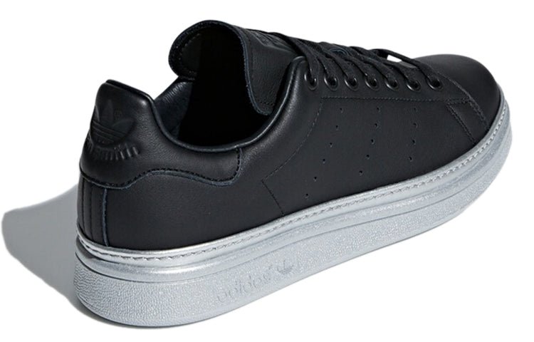(WMNS) adidas originals Stan Smith New Bold 'Black Gray' AQ1111 - Image 4