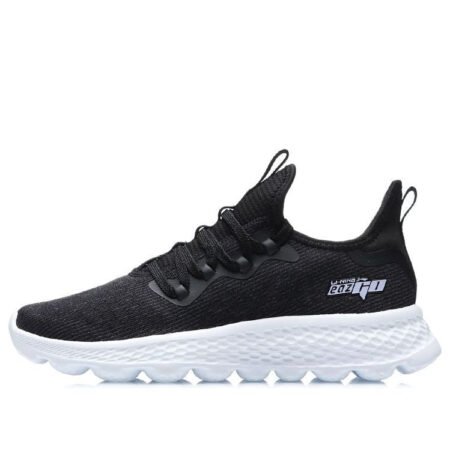 (WMNS) Li-Ning Eazgo Running Shoes 'Black White' ARER002-4