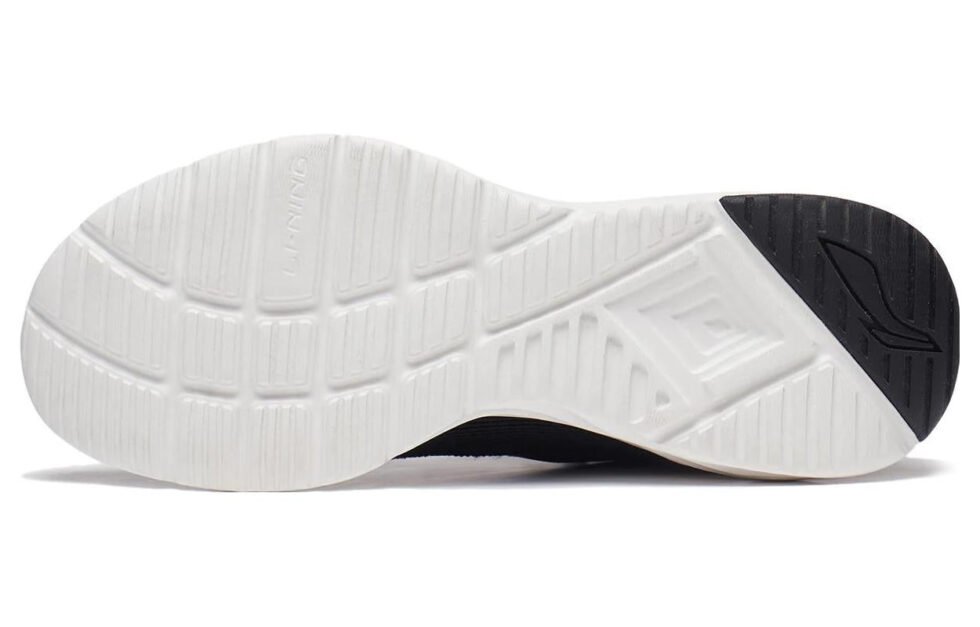 (WMNS) Li-Ning Raise The Wind 'Black White' ARST018-2 - Image 7
