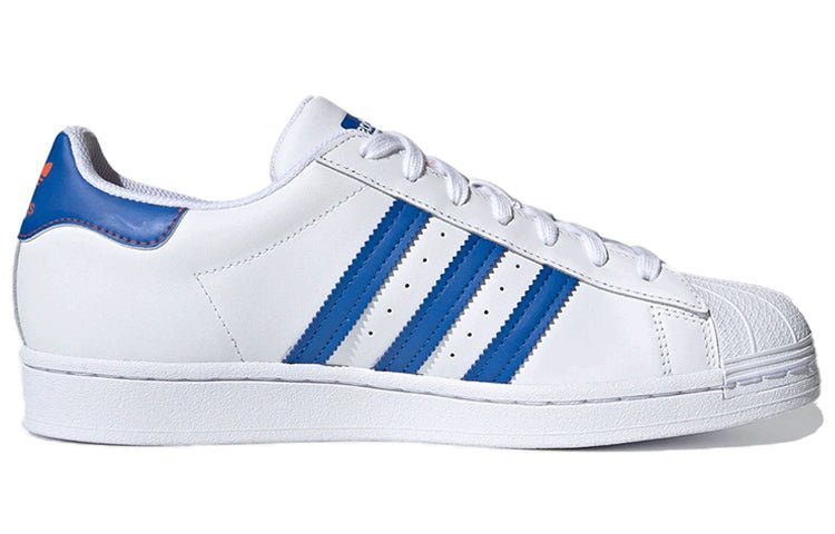 adidas Superstar Knicks Split 'White Orange' FX5526 - Image 2