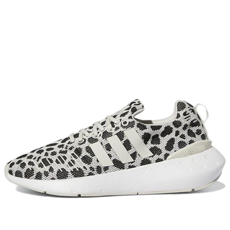 (WMNS) adidas Swift Run 22 'Dalmatian' GZ4976