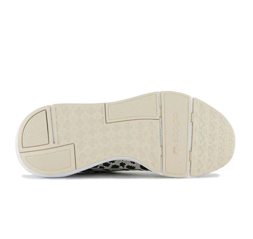 (WMNS) adidas Swift Run 22 'Dalmatian' GZ4976 - Image 5
