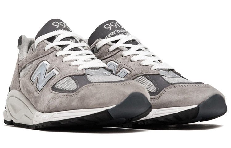 New Balance x Kith 990v2 Made in USA 'Classics Collection' M990GR2 - Image 4