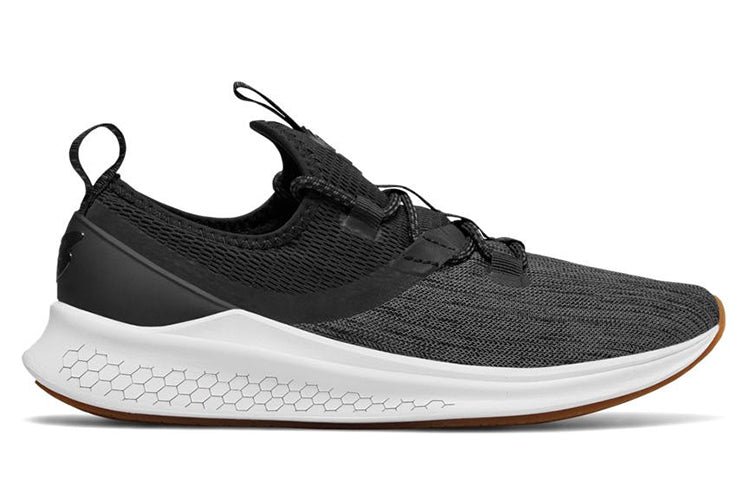 (WMNS) New Balance Fresh Foam Lazr 'Black White' WLAZRSB - Image 2