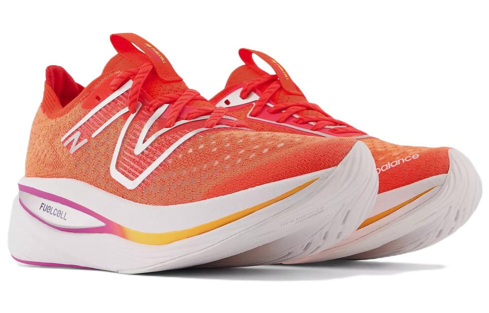(WMNS) New Balance FuelCell SuperComp Trainer 'Electric Red' WRCXCR2 - Image 3