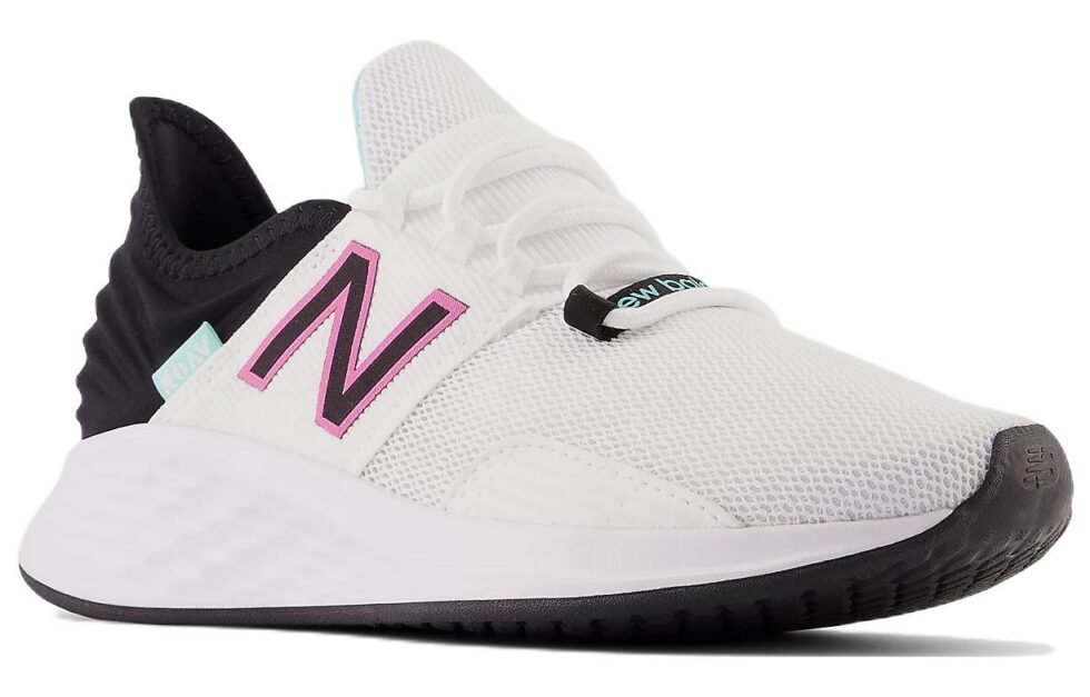 (WMNS) New Balance Fresh Foam Roav 'White Black Surf' WROAVWB - Image 3